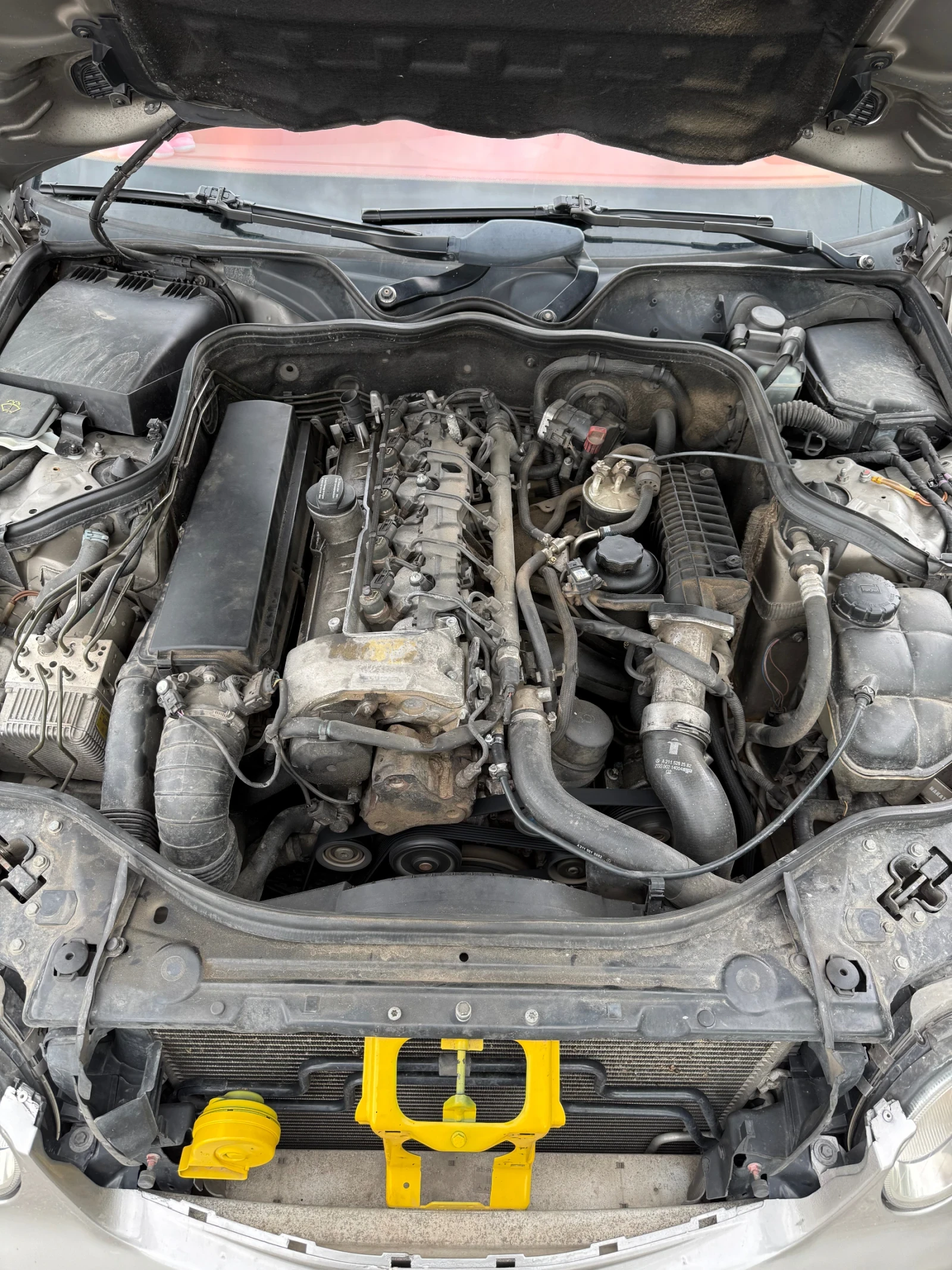 Mercedes-Benz E 270, снимка 5 - Автомобили и джипове - 54646496