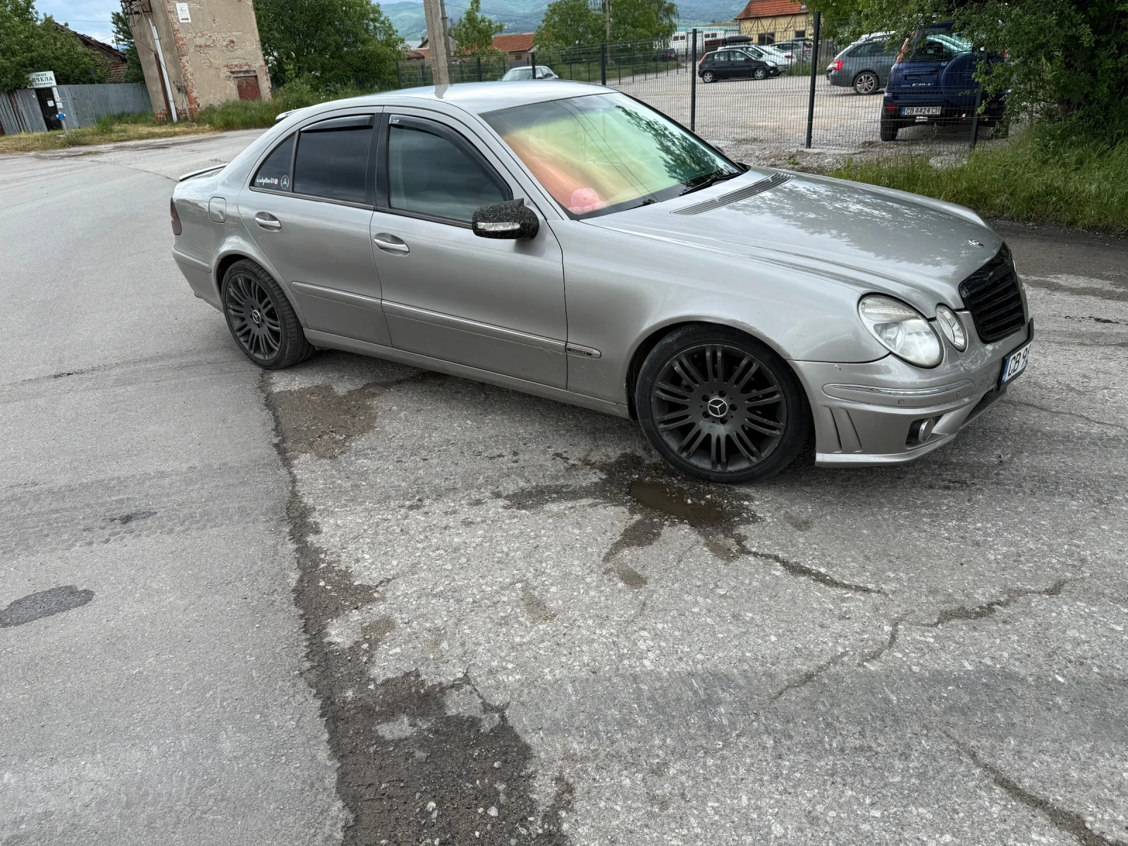 Mercedes-Benz E 270, снимка 2 - Автомобили и джипове - 54646496