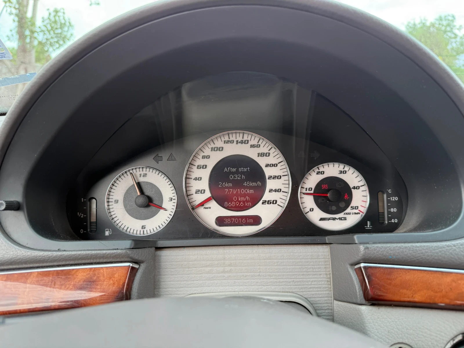 Mercedes-Benz E 270, снимка 7 - Автомобили и джипове - 54646496