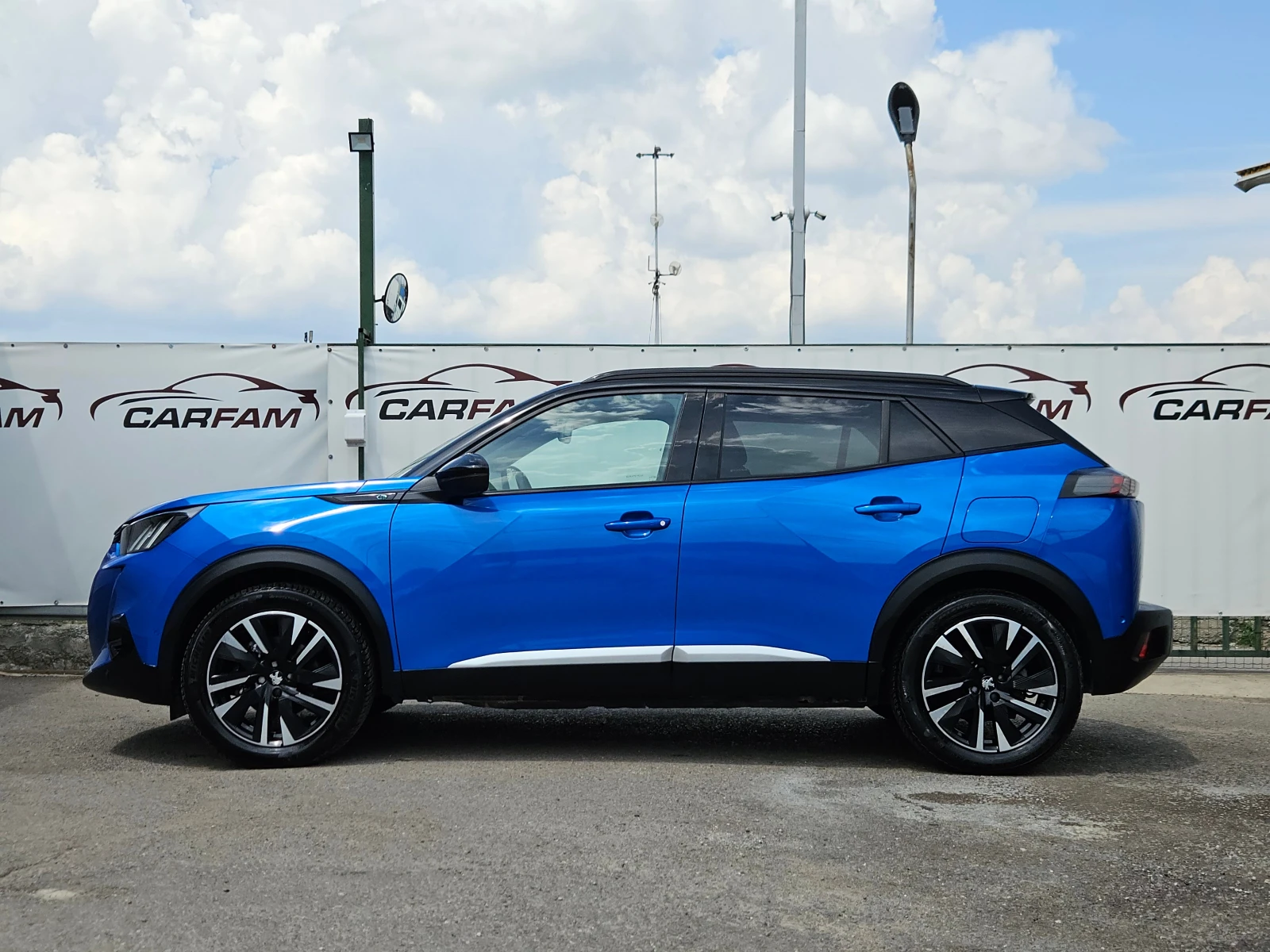 Peugeot 2008 GT Line/SOH 100%/99894км/KEYLESS/ДИСТРОНИК/ПОДГРЕВ, снимка 6 - Автомобили и джипове - 55121604