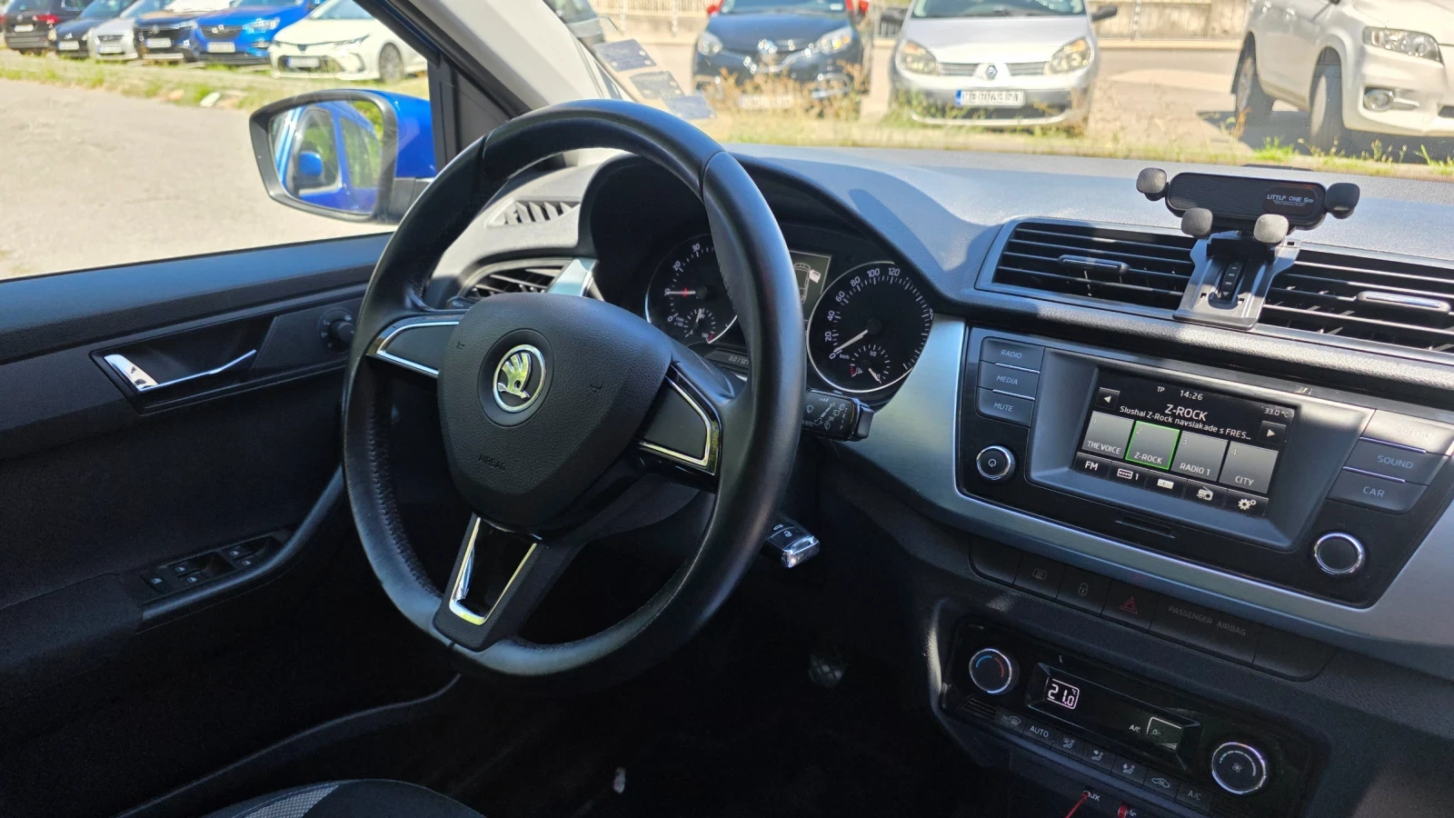 Skoda Fabia Хечбек, снимка 7 - Автомобили и джипове - 55543895