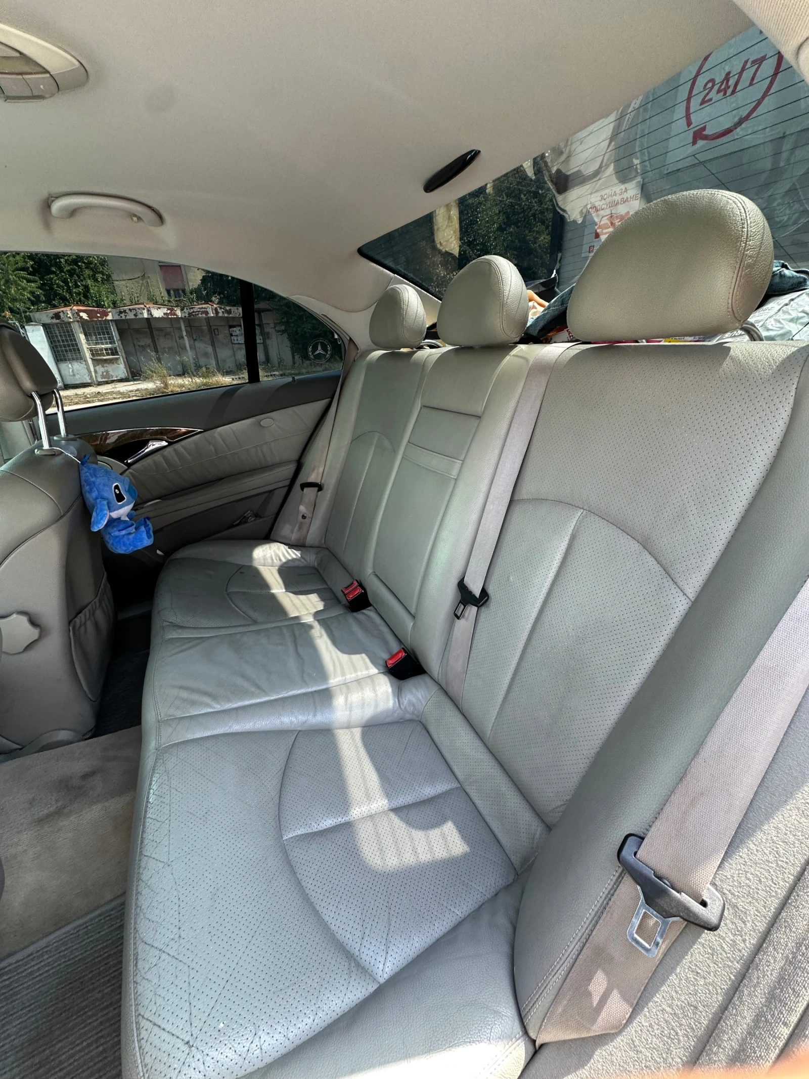 Mercedes-Benz E 270 2.7 cdi, снимка 8 - Автомобили и джипове - 55568091