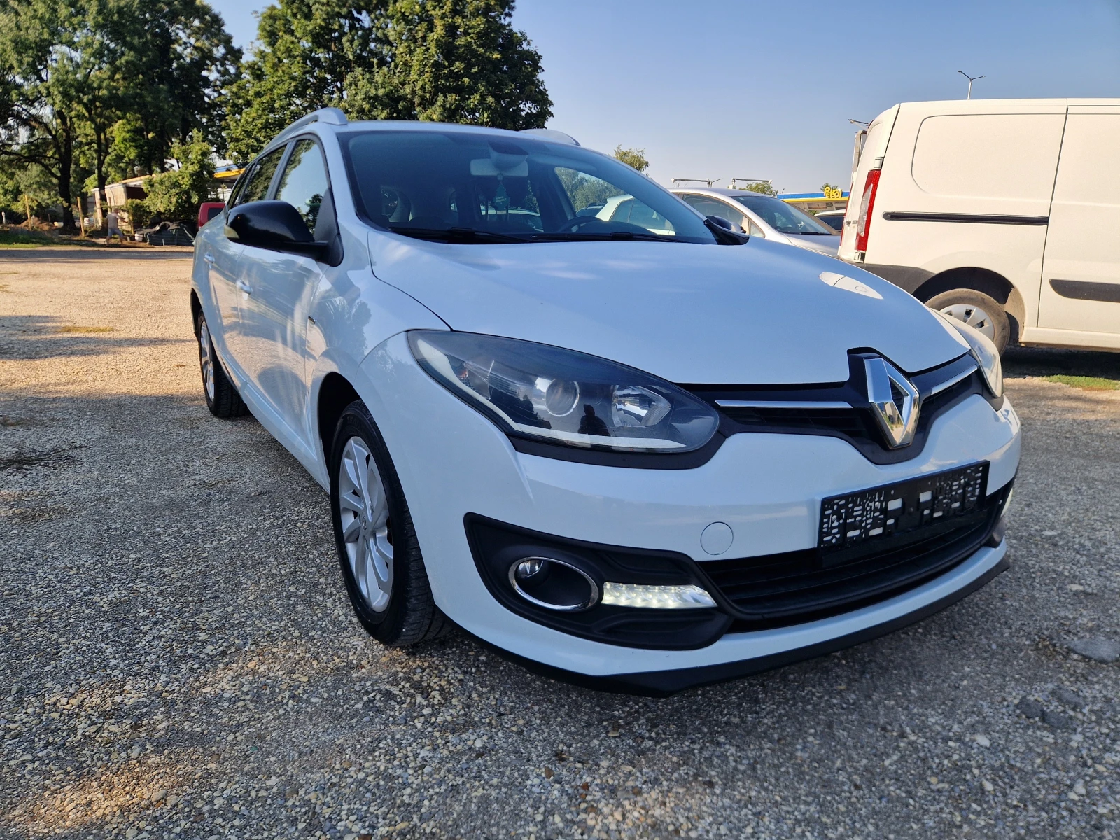 Renault Megane 1.5DCI LIMITED, снимка 3 - Автомобили и джипове - 55586651