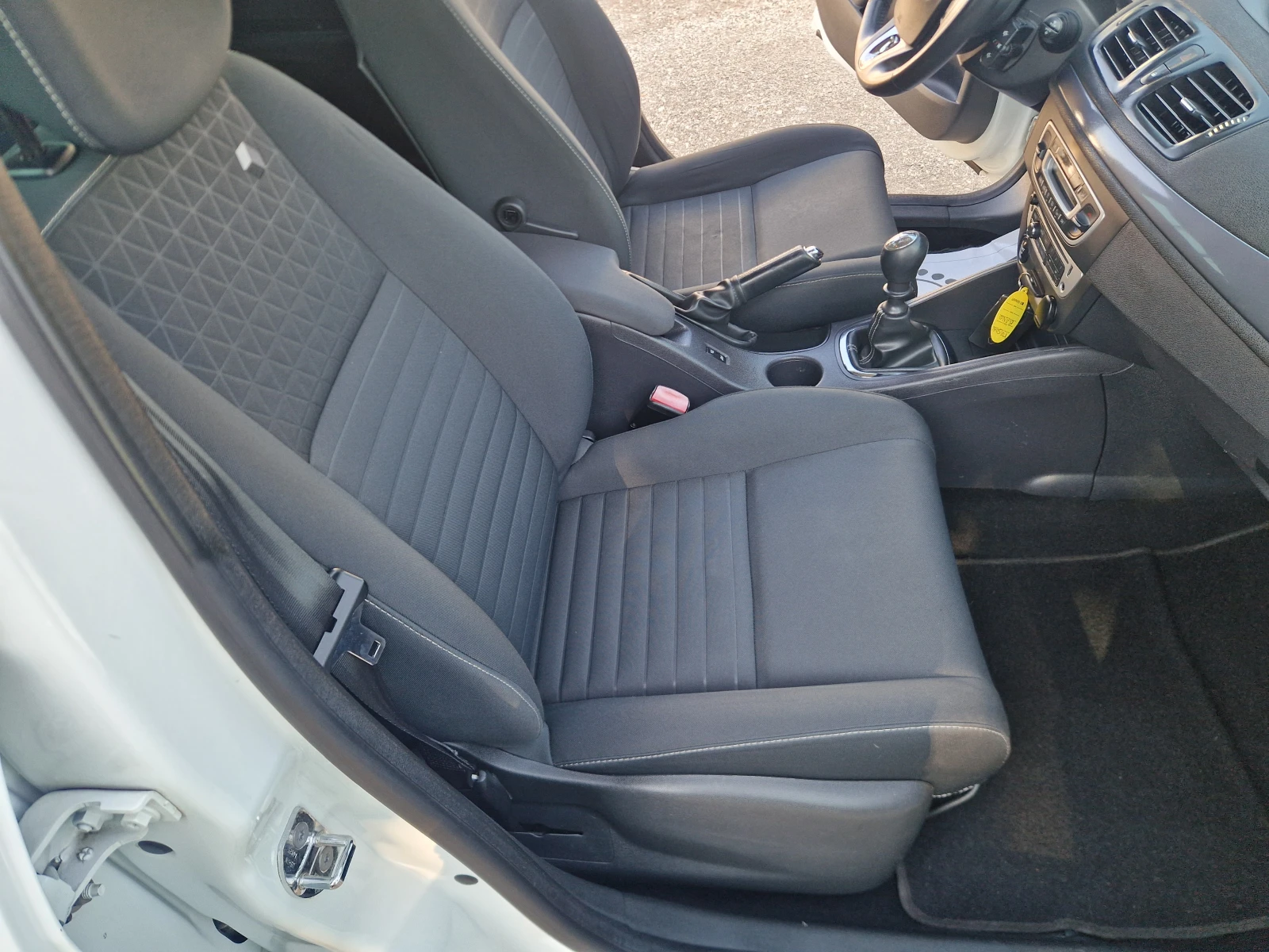 Renault Megane 1.5DCI LIMITED, снимка 9 - Автомобили и джипове - 55586651