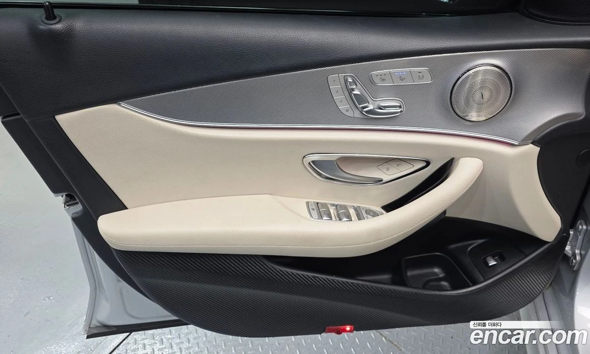 Mercedes-Benz E 300 E300 AMG Line, снимка 14 - Автомобили и джипове - 55697226