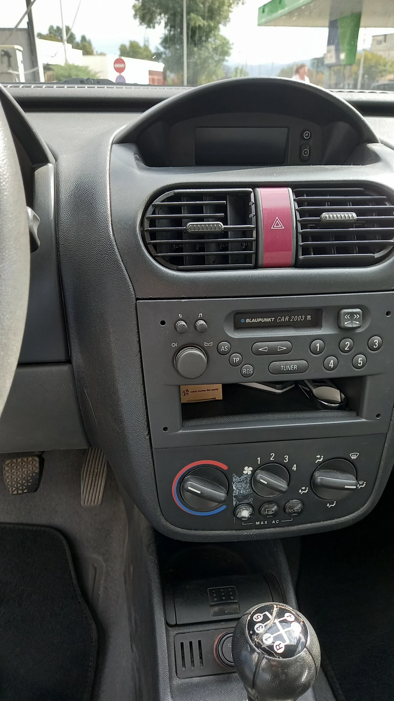 Opel Corsa, снимка 5 - Автомобили и джипове - 56747355