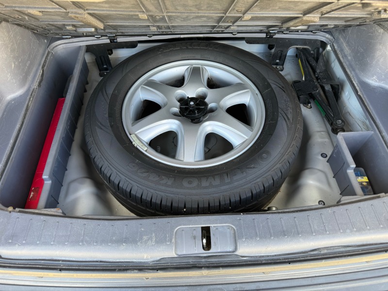 Hyundai Tucson 2.0 141hp, снимка 15 - Автомобили и джипове - 46353187