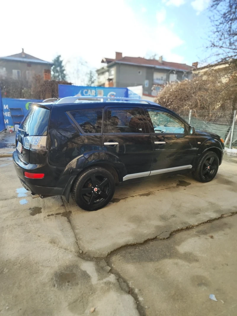 Mitsubishi Outlander, снимка 10 - Автомобили и джипове - 48786717