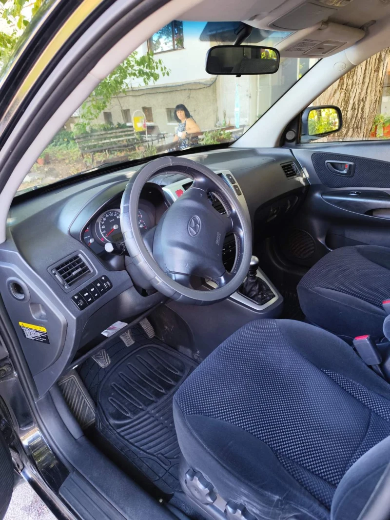 Hyundai Tucson 2.0 crdi, снимка 2 - Автомобили и джипове - 51850784