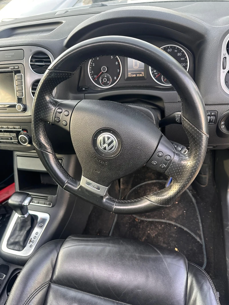 VW Tiguan 2.0tfsi dsg, снимка 8 - Автомобили и джипове - 52642871