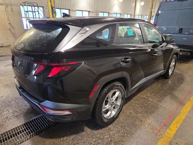 Hyundai Tucson * ESSENTIAL * CARFAX * ЦЕНА ДО БГ, снимка 4 - Автомобили и джипове - 53584114