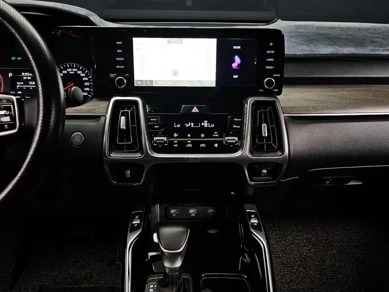 Kia Sorento DIESEL 2.2 2WD PRESTIGE, снимка 13 - Автомобили и джипове - 54997160