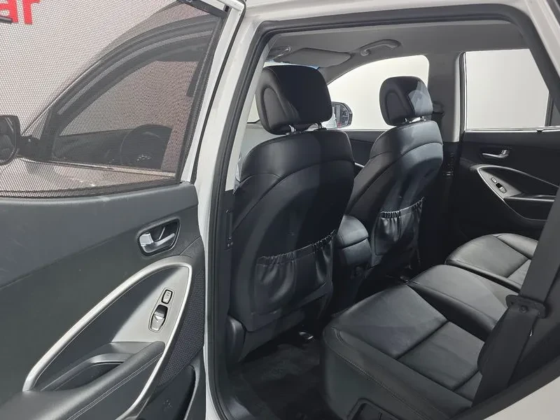 Hyundai Santa fe DIESEL 2.0 2WD VALUE PLUS, снимка 17 - Автомобили и джипове - 55087854