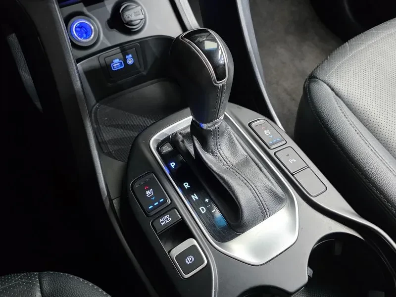 Hyundai Santa fe DIESEL 2.0 2WD VALUE PLUS, снимка 9 - Автомобили и джипове - 55087854