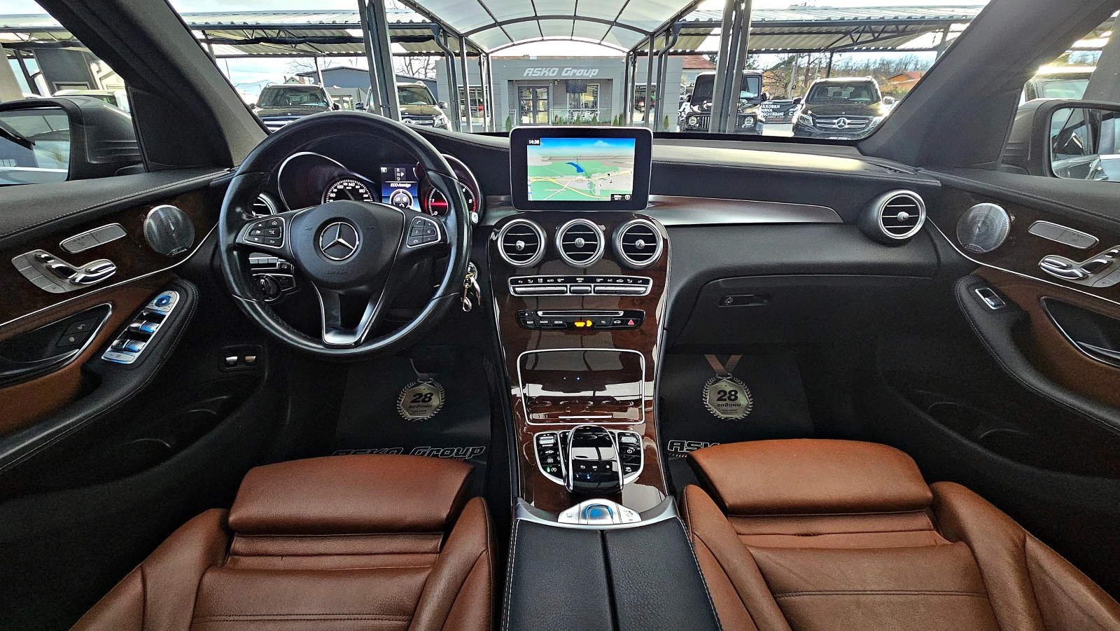 Mercedes-Benz GLC 250 AMG/9G/DISTR/CAMERA/ПОДГРЕВ/AMBI/PANO/BURMESTER/LI - изображение 9