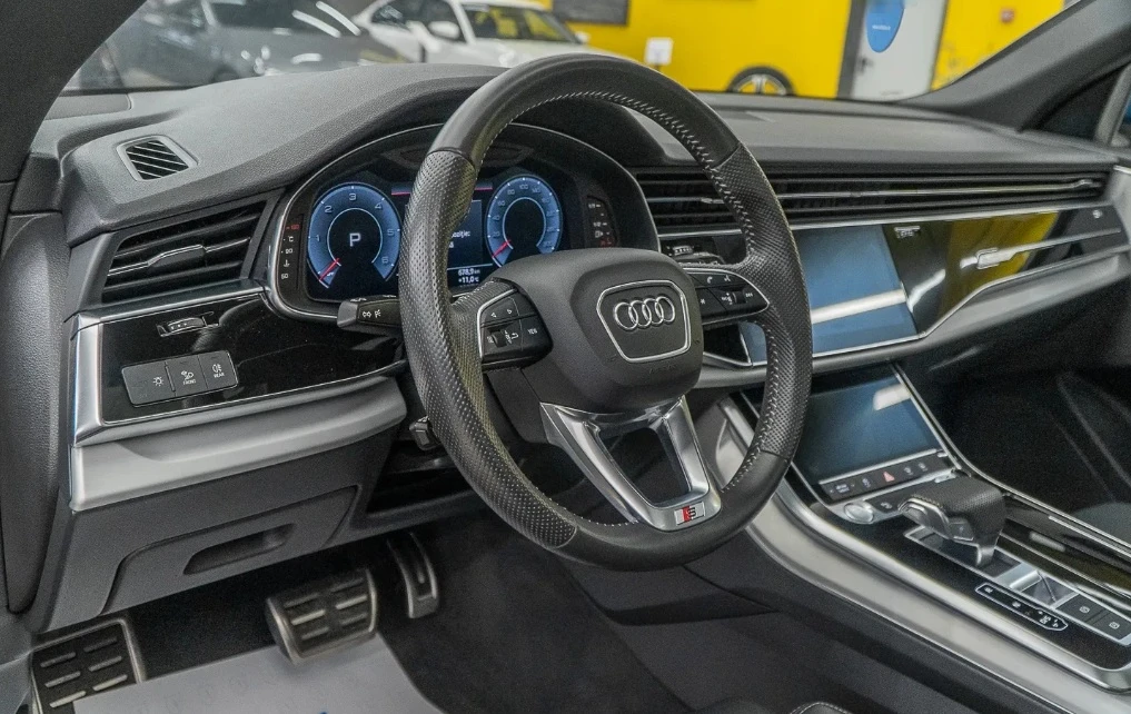 Audi Q8 50TDI Quattro S-Line - изображение 7