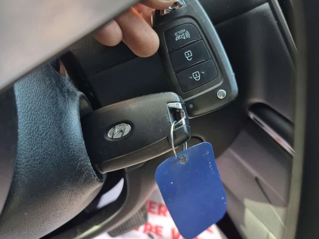 Hyundai Tucson * ESSENTIAL * CARFAX * ���� �� �� | Mobile.bg � ����������� 10