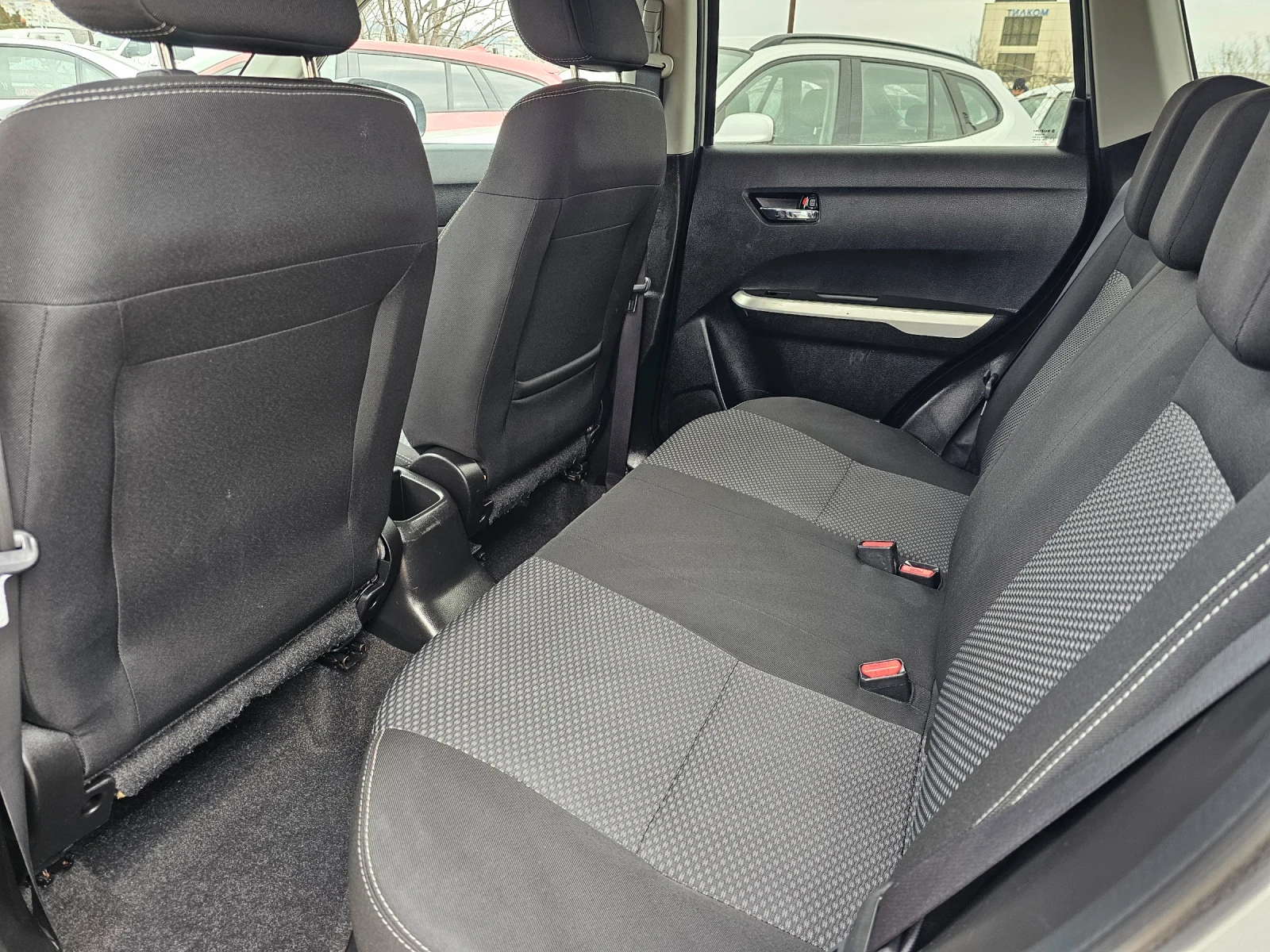 Suzuki Vitara 1.6DDIS, 120�.�., 4�4  | Mobile.bg � ����������� 10