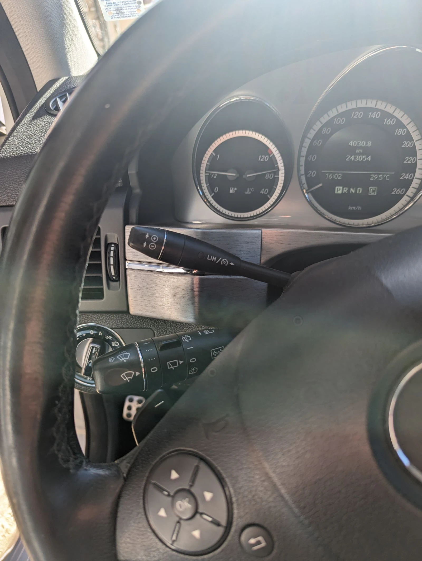 Mercedes-Benz GLK, снимка 11 - Автомобили и джипове - 54390042