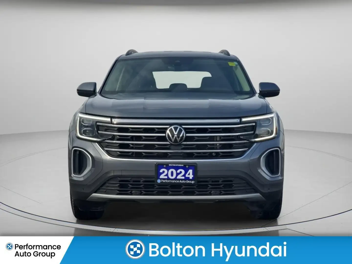 VW Atlas CARFAX * АВТО КРЕДИТ * ПРОГНОЗНА ЦЕНА ДО БГ * , снимка 2 - Автомобили и джипове - 54684501