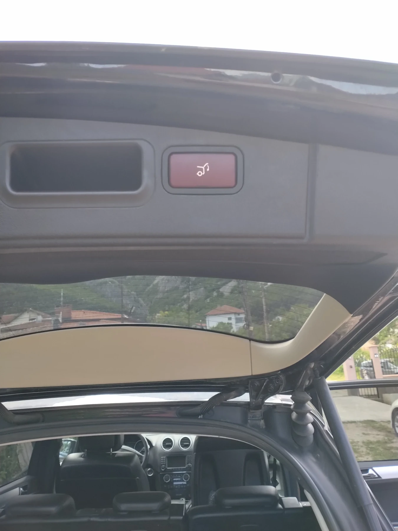 Mercedes-Benz ML 320, снимка 10 - Автомобили и джипове - 54765598