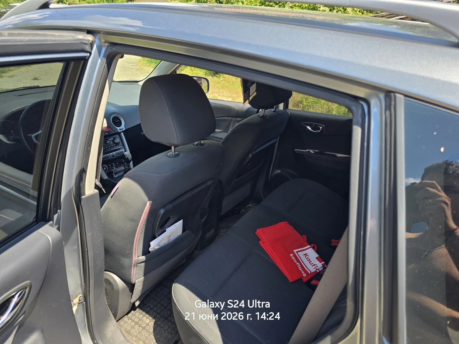 Renault Koleos, снимка 10 - Автомобили и джипове - 54988276