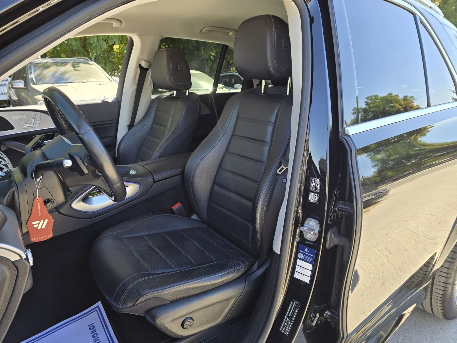 Mercedes-Benz GLE 350 D Premium 4MATIC , снимка 9 - Автомобили и джипове - 55991276