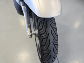 Piaggio Beverly 300ie, ABS-ASR, 2018г., снимка 12