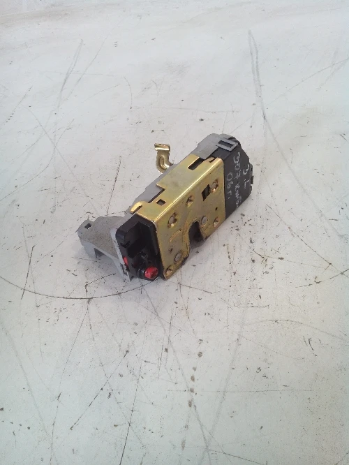 Задна лява ел.ключалка за Пежо 307  Sw