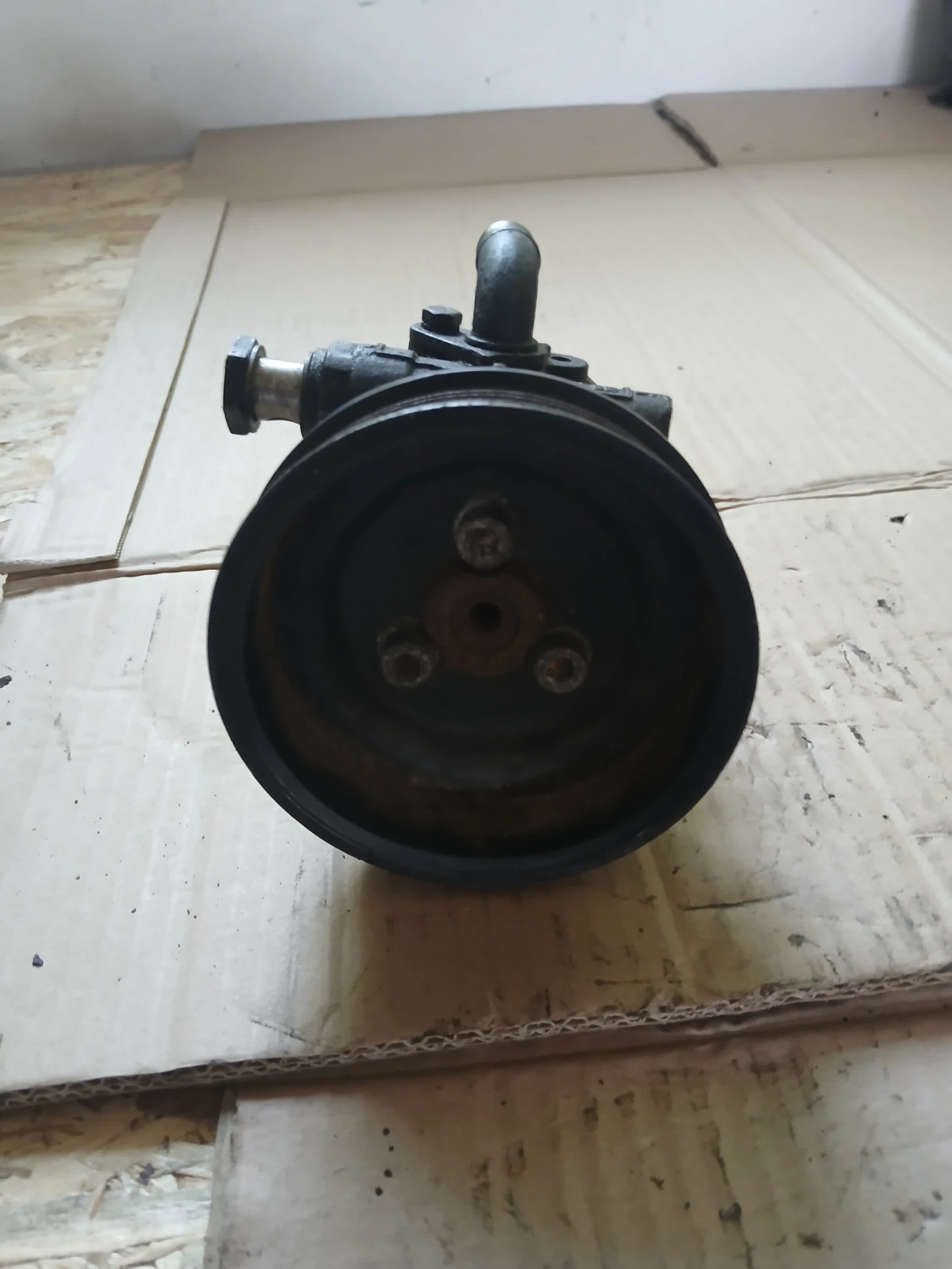 1J0 422 154 B хидравлична помпа VW GOLF 4