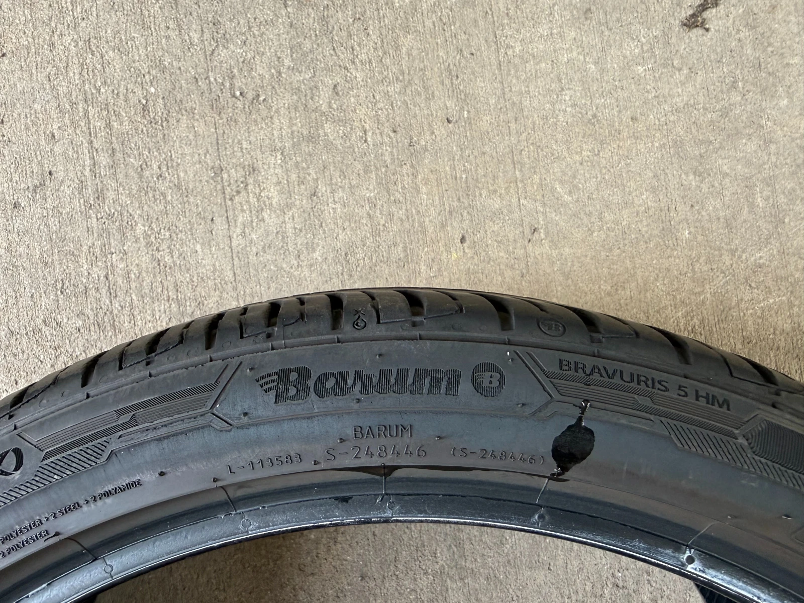 Гуми Летни 255/35R19, снимка 7 - Гуми и джанти - 55310416