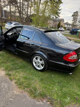 Mercedes-Benz E 280, снимка 17