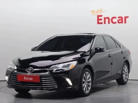 Toyota Camry 2.5 XLE