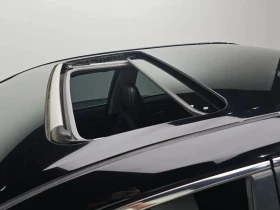 Toyota Camry 2.5 XLE - 13558 € / 26517.14 лв. - 38182000 17