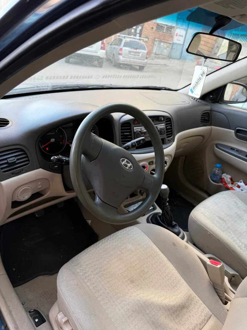 Hyundai Accent, снимка 5 - Автомобили и джипове - 48418972