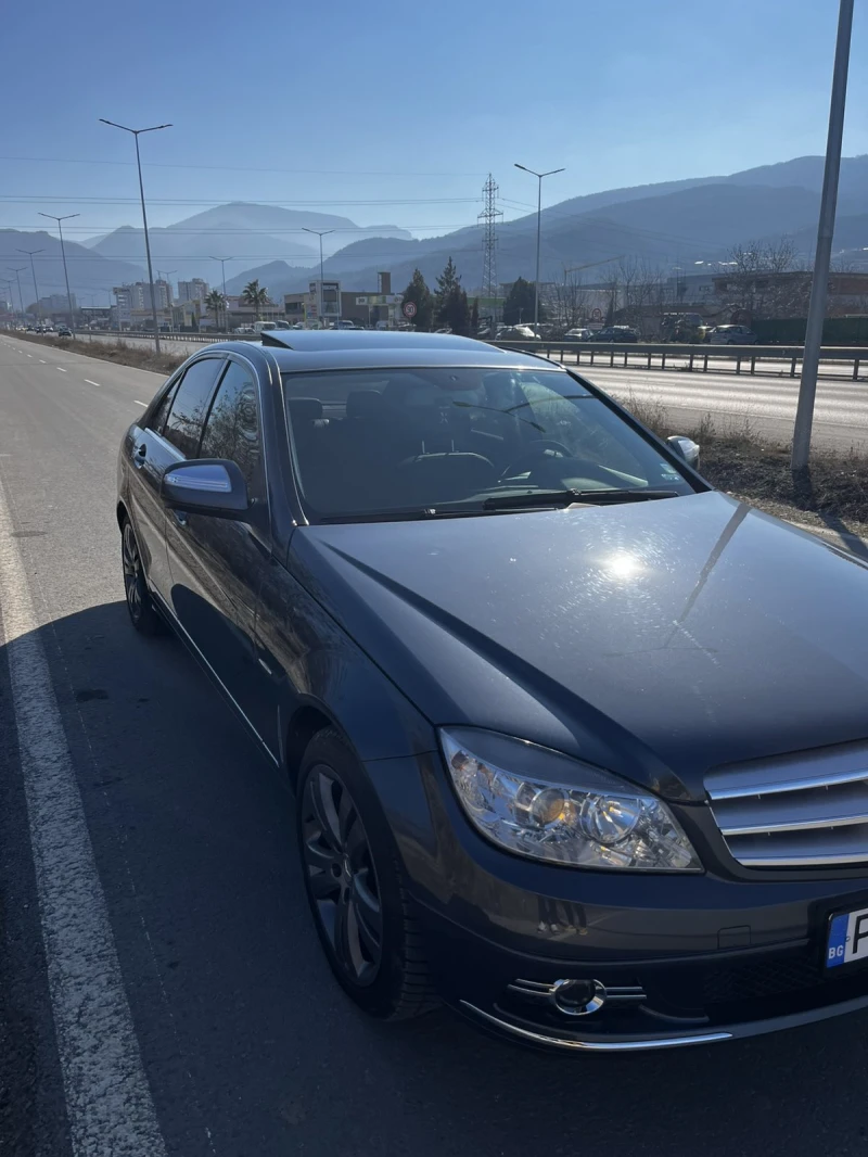 Mercedes-Benz C 200, снимка 2 - Автомобили и джипове - 48985610