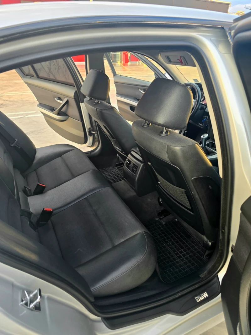 BMW 325 325xi газ/бензин, снимка 10 - Автомобили и джипове - 51517127