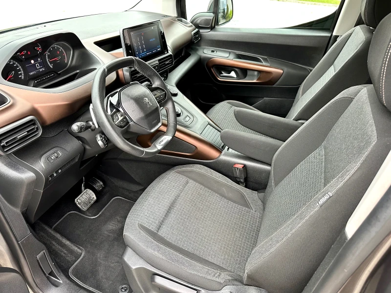 Peugeot Rifter Автомат 8 скорости GT-LINE, снимка 13 - Автомобили и джипове - 51622319
