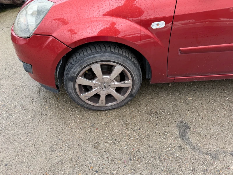 Ford Fiesta 1.4 tdci, снимка 3 - Автомобили и джипове - 52526130