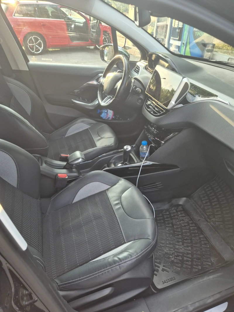 Peugeot 2008, снимка 3 - Автомобили и джипове - 52666654