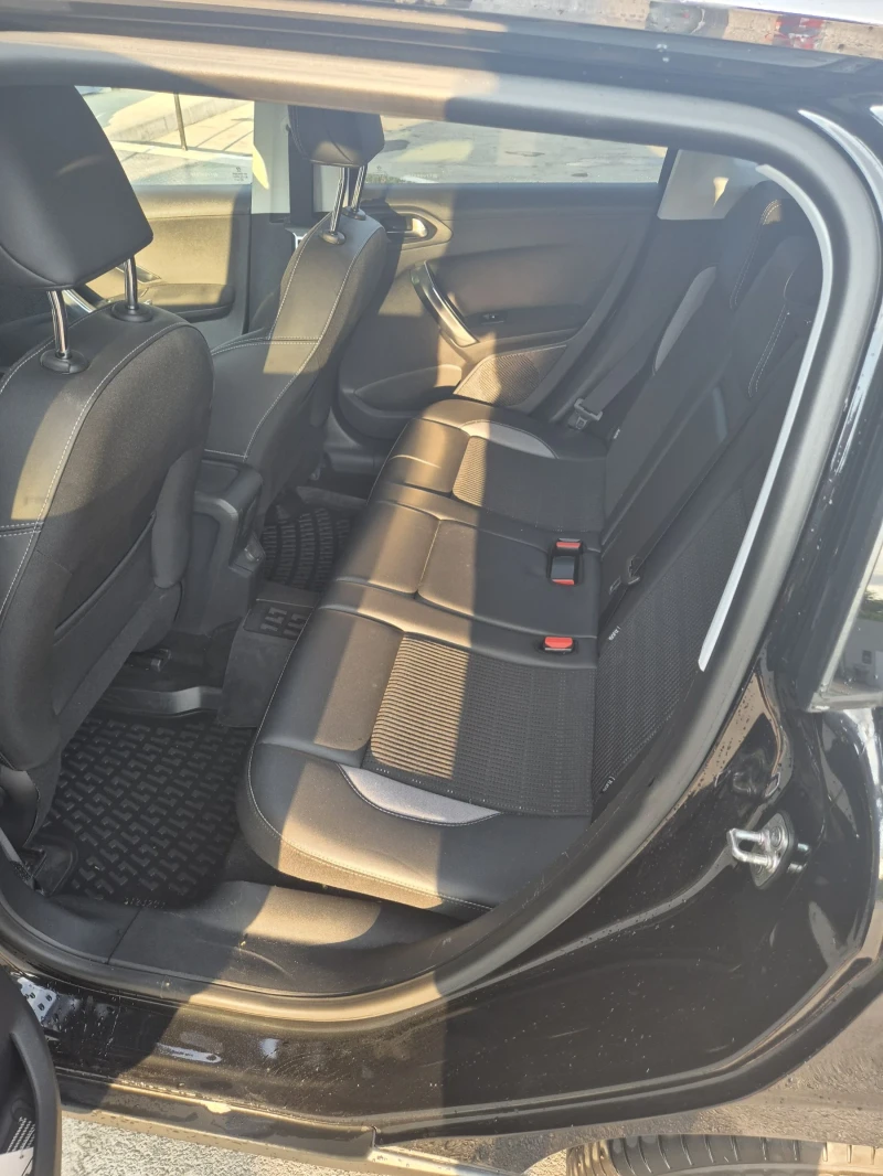 Peugeot 2008, снимка 8 - Автомобили и джипове - 52666654