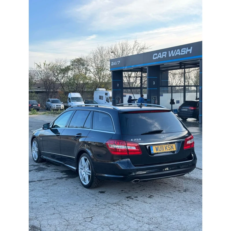 Mercedes-Benz E 250, снимка 4 - Автомобили и джипове - 52791074