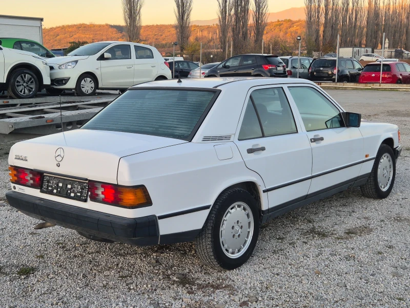 Mercedes-Benz 190 2.0i 122ps. VNOS ITALY, снимка 5 - Автомобили и джипове - 52815894