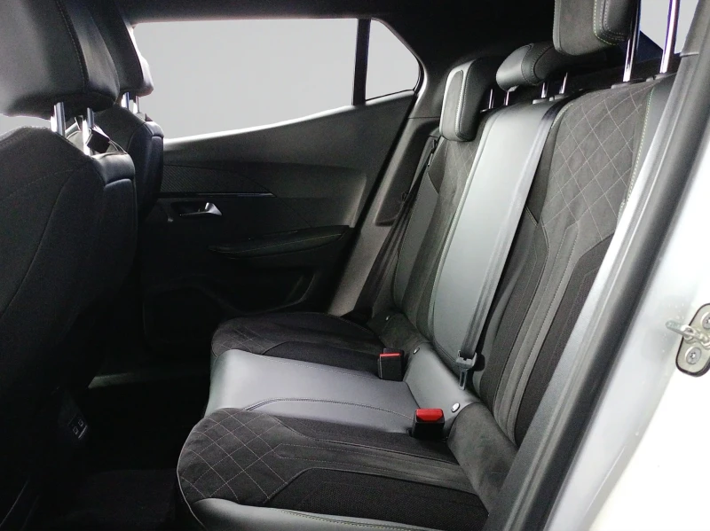 Peugeot 2008 e-2008 New Line Up GT PACK Electric 100 кВ 136 к.с, снимка 11 - Автомобили и джипове - 53270361
