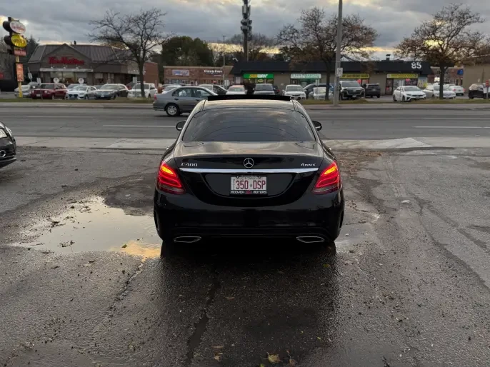 Mercedes-Benz C 400 AMG* PANO* BURMASTER* KEYLESS* LANE ASSIST - изображение 3