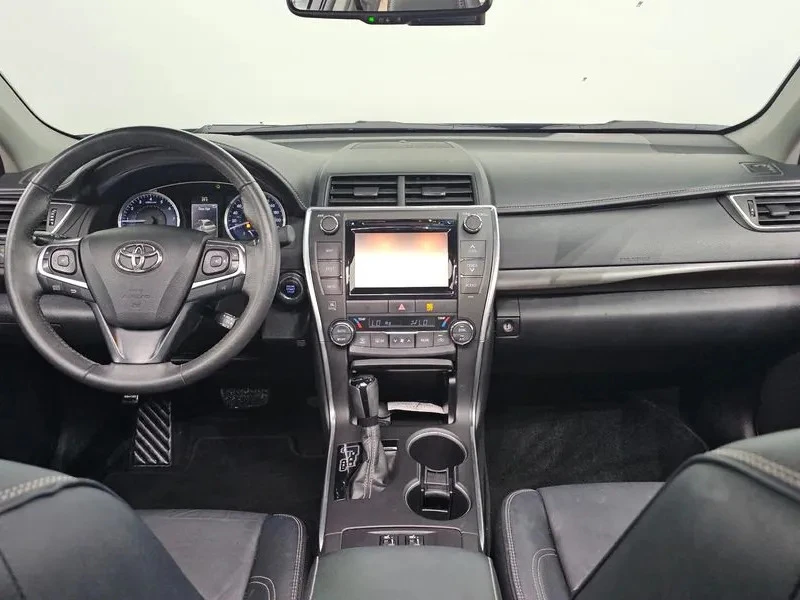 Toyota Camry 2.5 XLE, снимка 6 - Автомобили и джипове - 55404638
