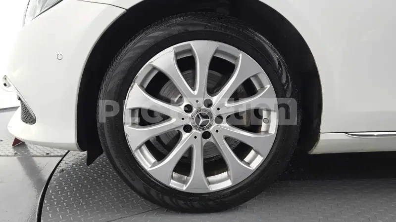 Mercedes-Benz E 220 220D, ЦЕНА до БГ, снимка 5 - Автомобили и джипове - 55491688