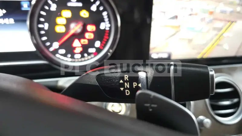 Mercedes-Benz E 220 220D, ЦЕНА до БГ, снимка 9 - Автомобили и джипове - 55491688