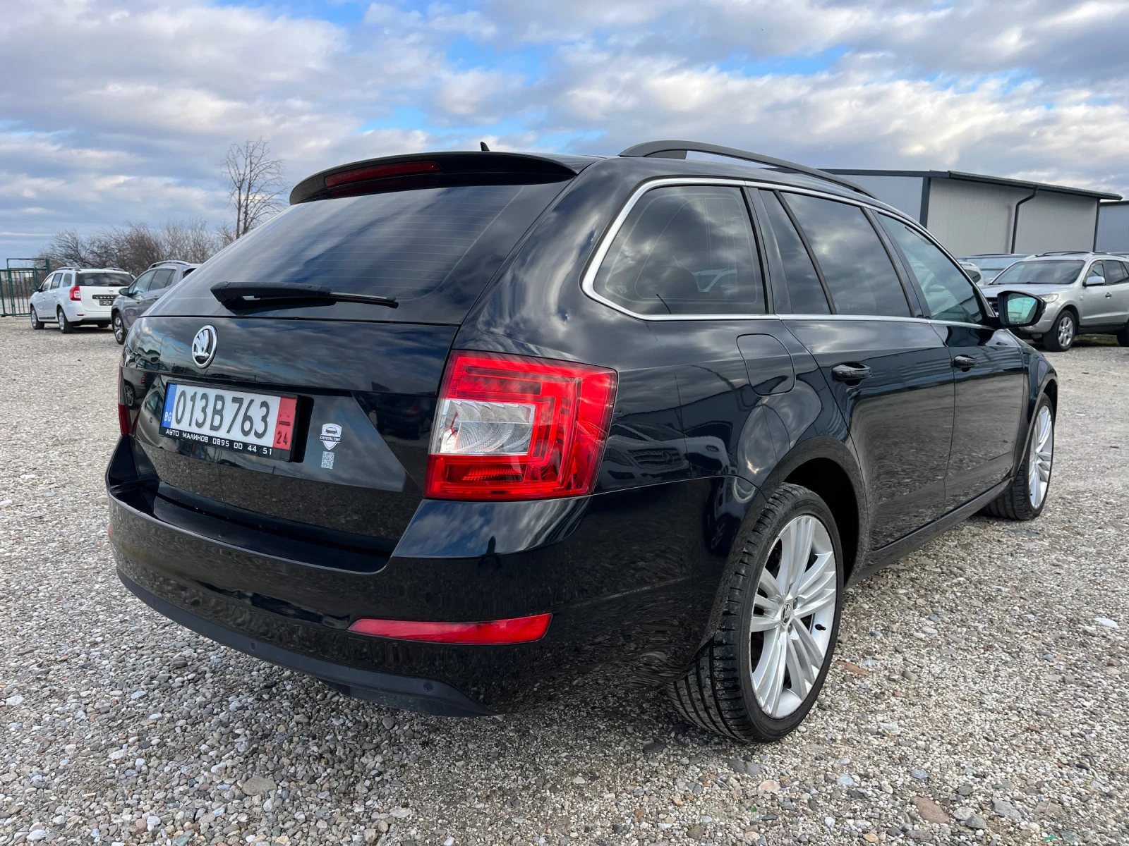 Skoda Octavia Евро 6, кожа, нави, автомат, парктроник  - изображение 6