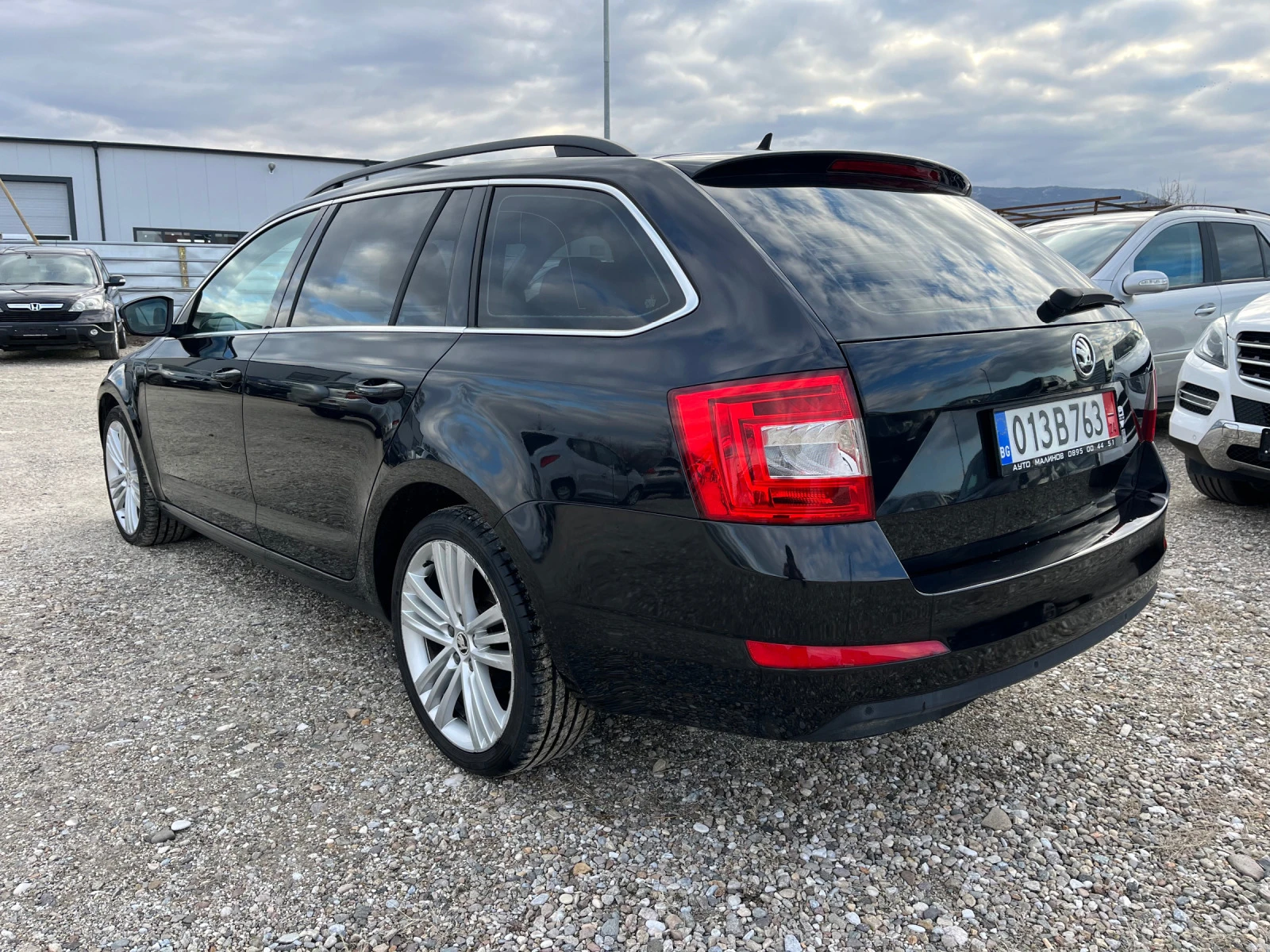 Skoda Octavia Евро 6, кожа, нави, автомат, парктроник  - изображение 4